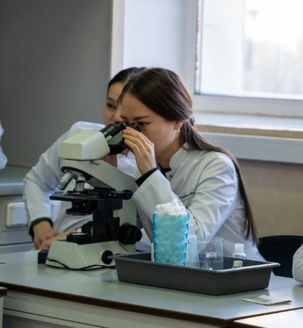 Биолог-зерттеуші (ғылыми-педагогикалық бағыт)