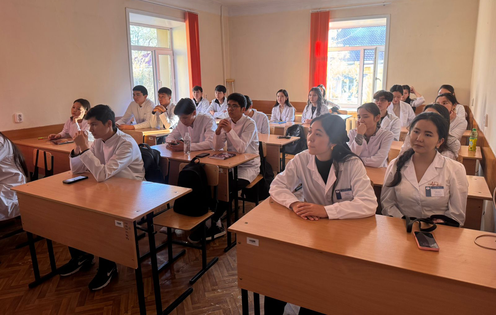 У независимой страны дух сильный и гордый!