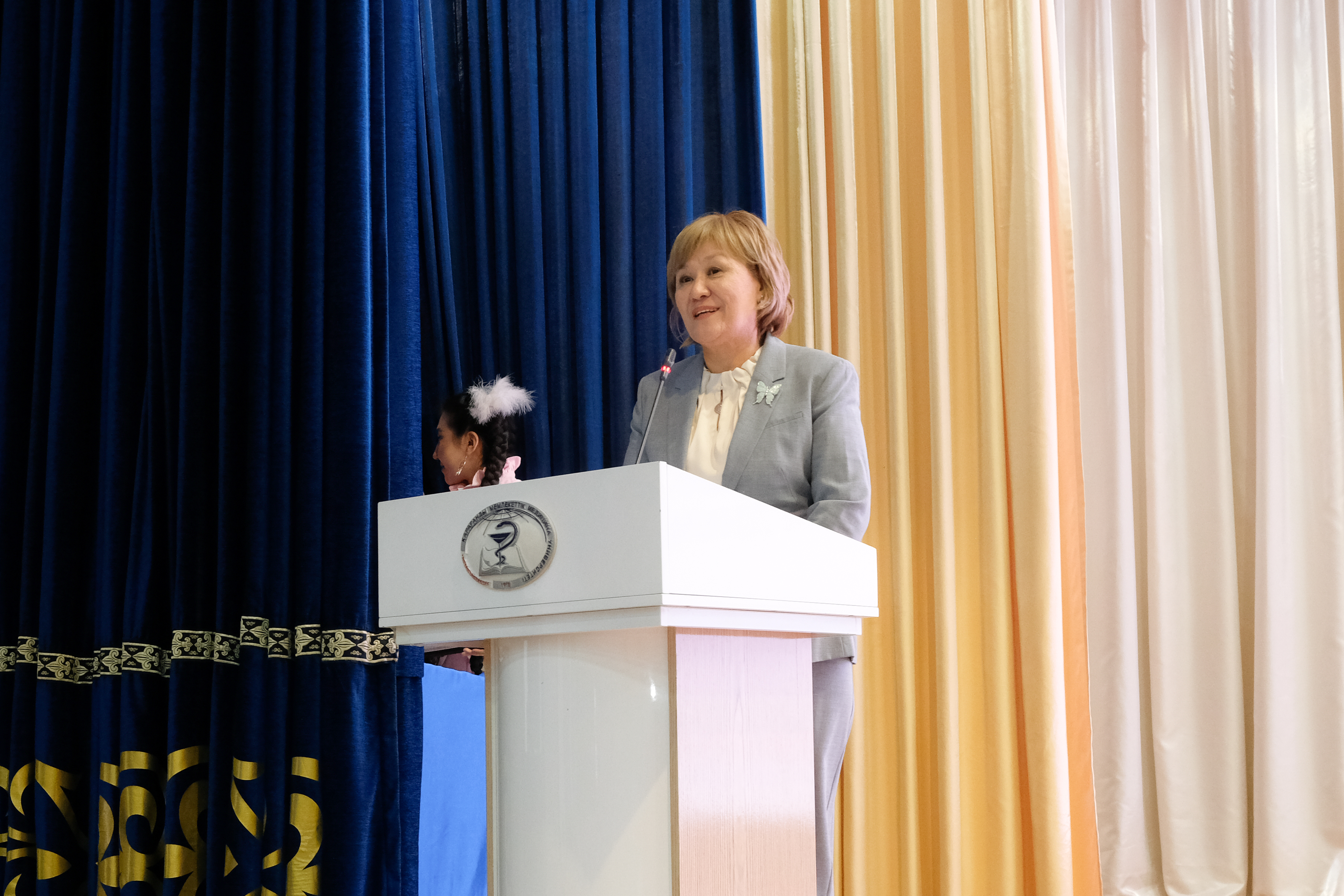 Весна, цветы и вдохновение - праздничный концерт к 8 Марта