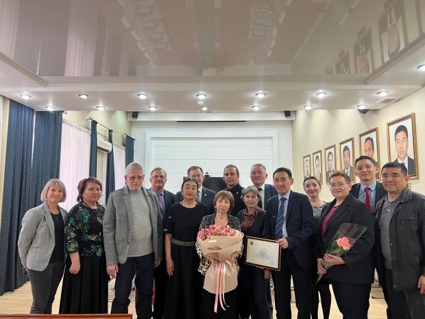 Облыс әкімінің Алғыс хаты табысталды