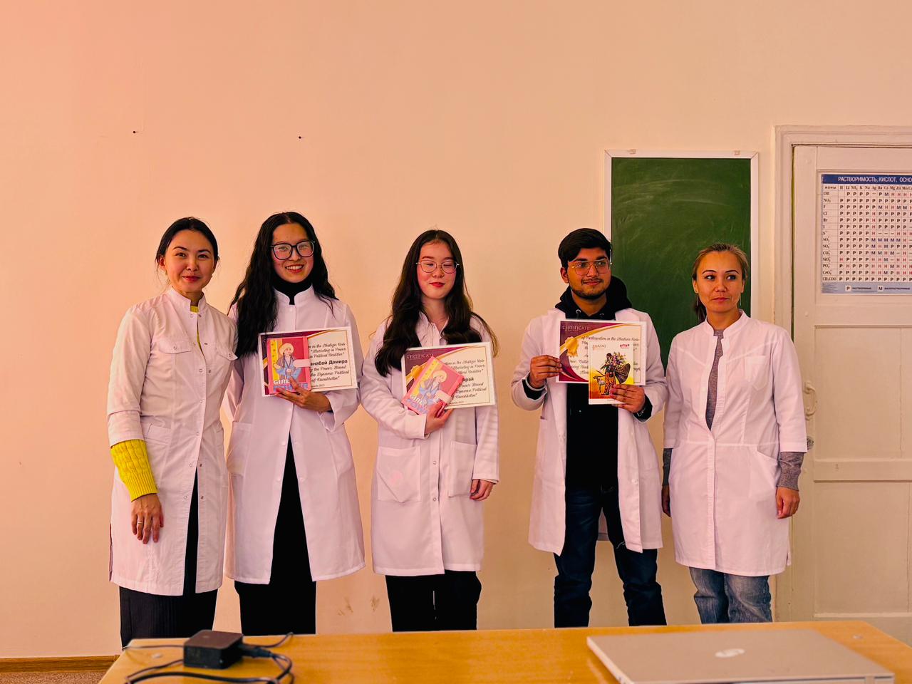 ДНК лидерства: трансформация лидеров-медиков в эпоху глобального маркетинга и политики