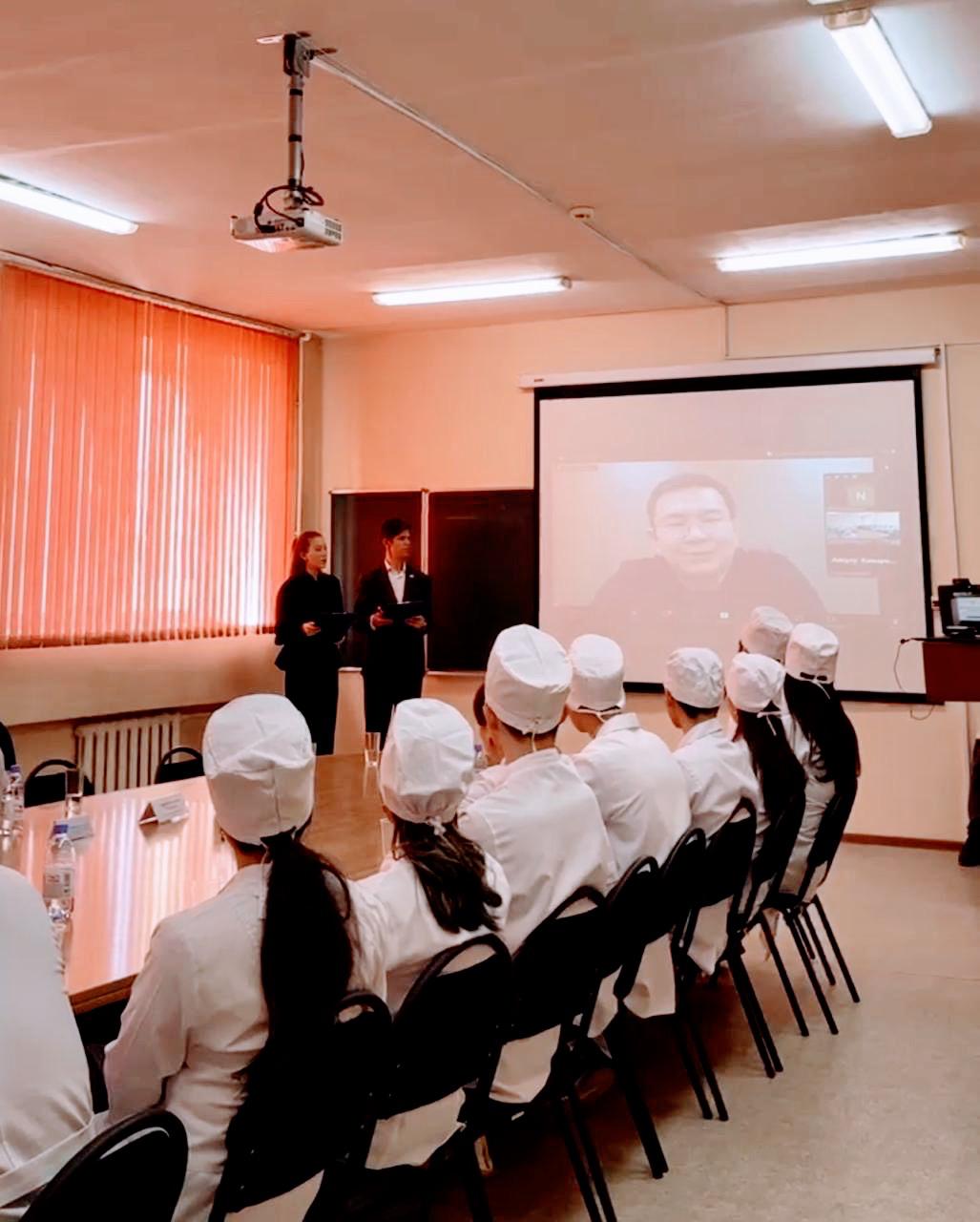 Круглый стол на тему Сарыарқа: Қарағанды медицина университеті 75 жыл белесінде»